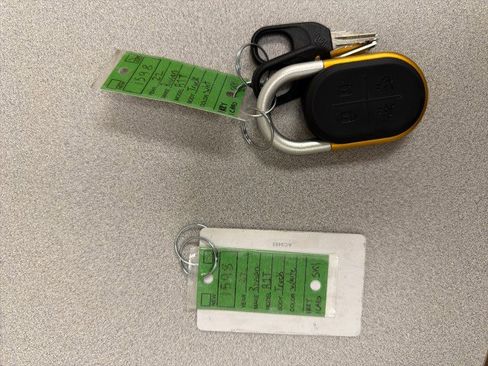 Used 2022 Rivian R1T Launch Edition image 61