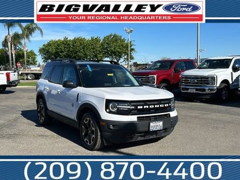Used 2022 Ford Bronco Sport Outer Banks w/ Tech Package image 1