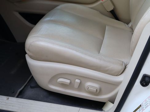 Used 2018 Nissan Murano SL w/ Moonroof Package FWD image 15