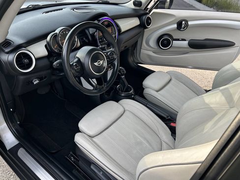 Used 2014 MINI Cooper 2-Door Hardtop w/ Premium Package image 4