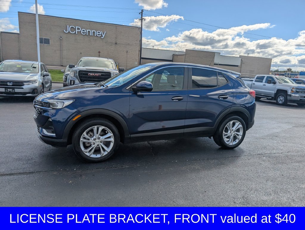 Used 2022 Buick Encore GX Preferred w/ Cold Weather Comfort Package FWD image 4
