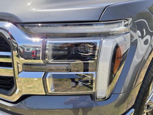 Used 2024 Ford F150 Lariat w/ FX4 Off-Road Package AWD/4WD image 7