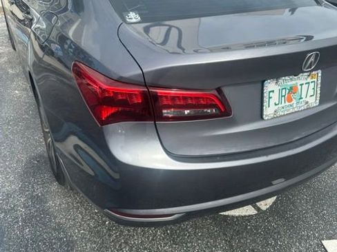 Used 2017 Acura TLX V6 w/ Technology Package FWD image 3