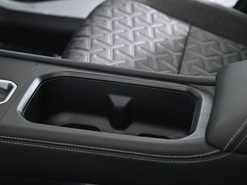 Used 2025 Nissan Kicks SV w/ SV Premium Package image 20