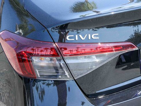 Certified 2025 Honda Civic Sport image 8