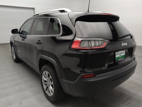 Used 2019 Jeep Cherokee Latitude Plus w/ Comfort/Convenience Group FWD image 5