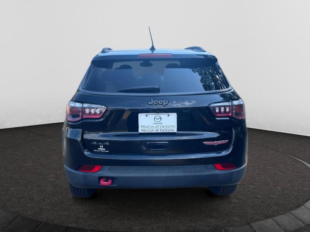 Used 2019 Jeep Compass Trailhawk AWD/4WD image 4