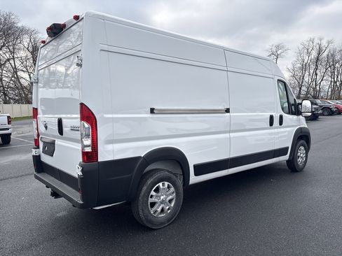 Used 2025 RAM ProMaster 2500 w/ Quick Order Package 22G SLT image 2