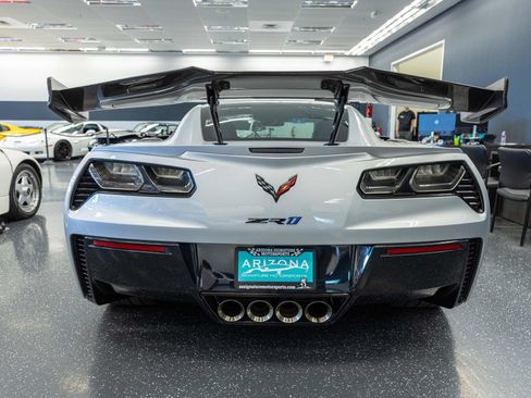 Used 2019 Chevrolet Corvette ZR1 RWD image 7