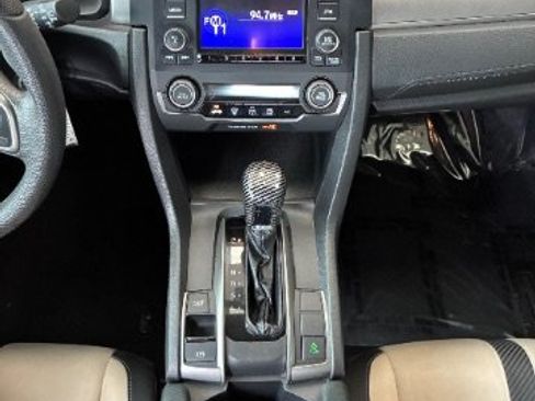 Used 2018 Honda Civic LX image 27