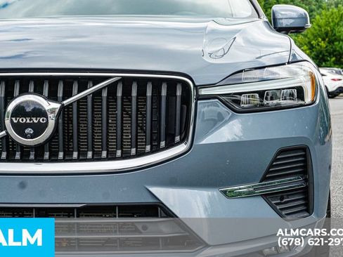 Used 2022 Volvo XC60 B5 Momentum w/ Advanced Package FWD image 12