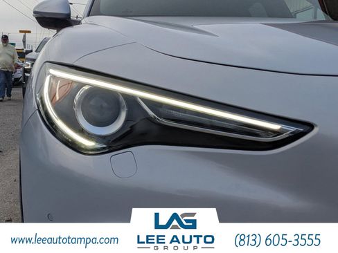 Used 2022 Alfa Romeo Stelvio Ti image 9