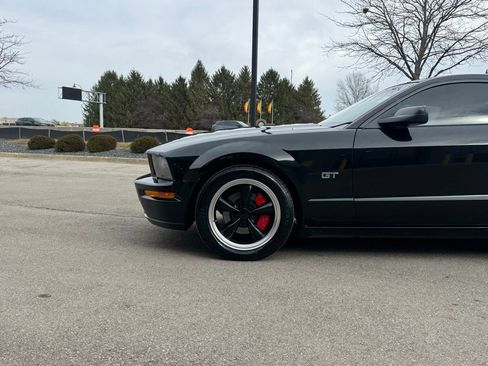 Used 2006 Ford Mustang GT image 51