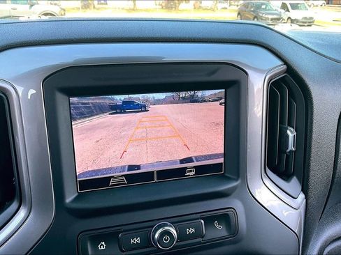 Used 2024 Chevrolet Silverado 2500 Custom w/ Custom Value Package image 22