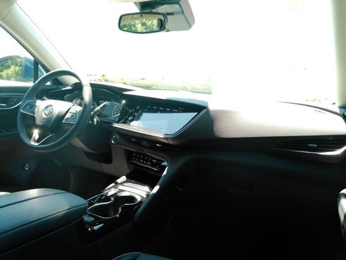 Used 2023 Buick Envision Essence AWD/4WD image 8