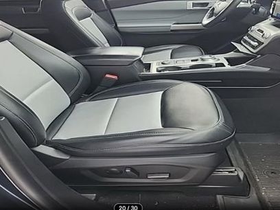 Used 2022 Ford Explorer XLT w/ Equipment Group 202A