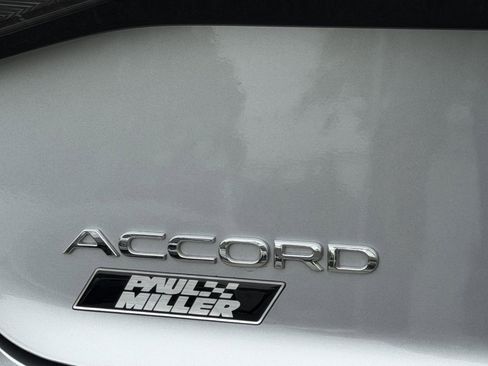Used 2025 Honda Accord Sport image 28