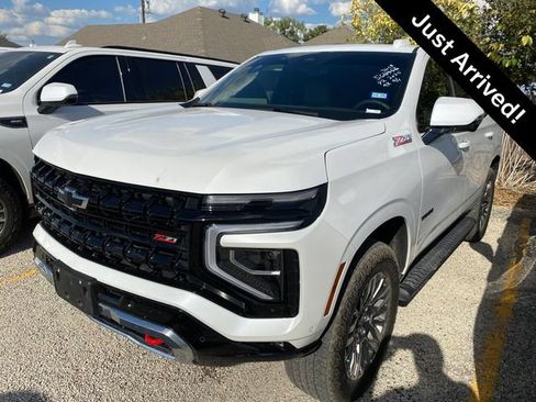 Used 2025 Chevrolet Tahoe Z71 w/ Comfort Package AWD/4WD image 1