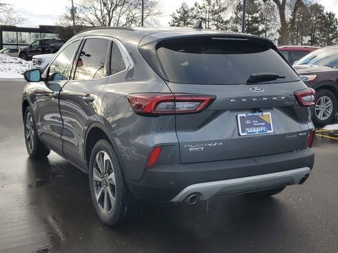 Certified 2023 Ford Escape Platinum image 3