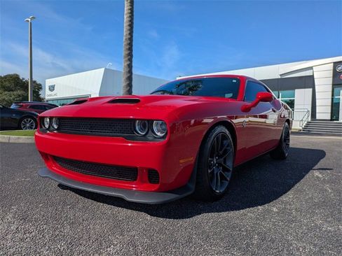 Used 2019 Dodge Challenger SRT Hellcat w/ Plus Package image 8