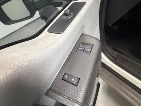Used 2014 Ford F250 XL w/ Power Equipment Group AWD/4WD image 17