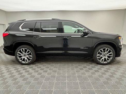 New 2026 GMC Acadia Denali Ultimate w/ LPO, Floor Liner Package AWD/4WD image 10