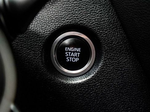 Used 2019 Toyota Corolla SE w/ SE Option Package image 24