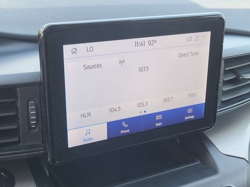 Used 2020 Ford Explorer XLT w/ Comfort Package AWD/4WD image 19