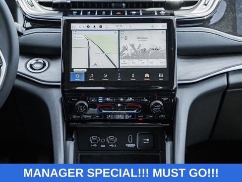 New 2024 Jeep Grand Cherokee Limited 4xe w/ Luxury Tech Group II image 19