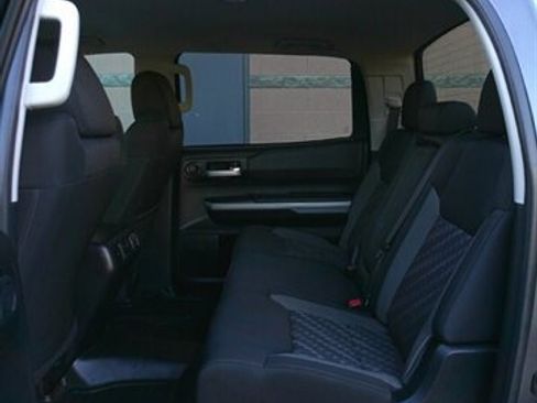 Used 2018 Toyota Tundra SR5 image 19