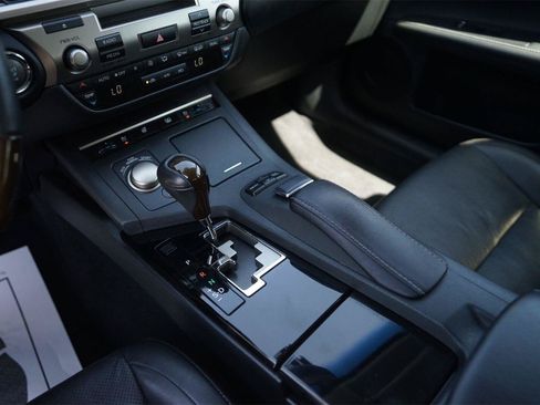 Used 2014 Lexus ES 350 w/ Luxury Package FWD image 29