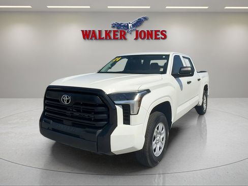 Used 2024 Toyota Tundra SR image 2