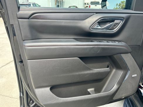 Used 2024 Chevrolet Suburban RST RWD image 10