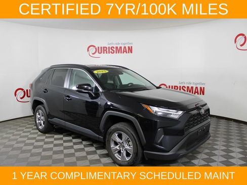 Used 2025 Toyota RAV4 XLE AWD/4WD image 11