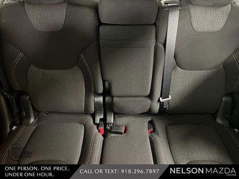 Used 2017 Jeep Cherokee Latitude w/ Safety/Convenience Group image 32