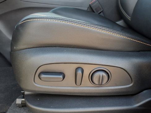 Used 2024 Chevrolet Equinox Premier image 28