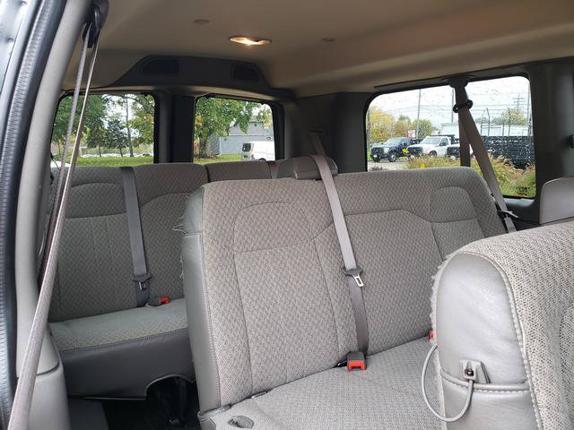 Used 2017 Chevrolet Express 2500 LS RWD image 15
