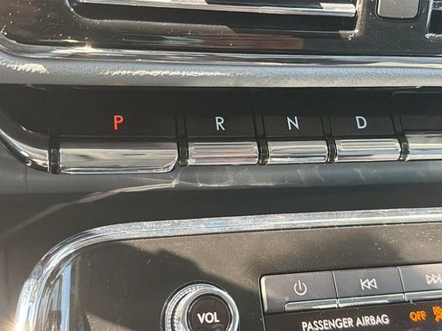 Certified 2019 Lincoln Navigator L Reserve image 17