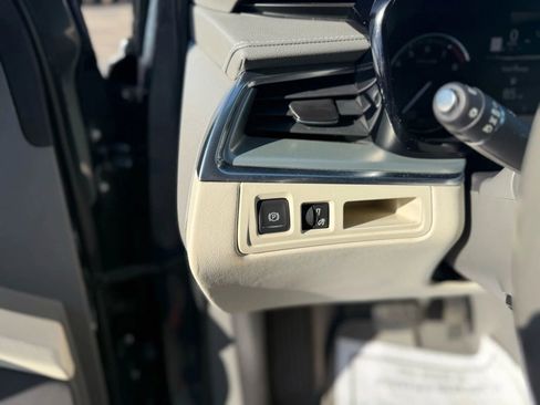 Used 2020 Cadillac XT5 Premium Luxury image 27