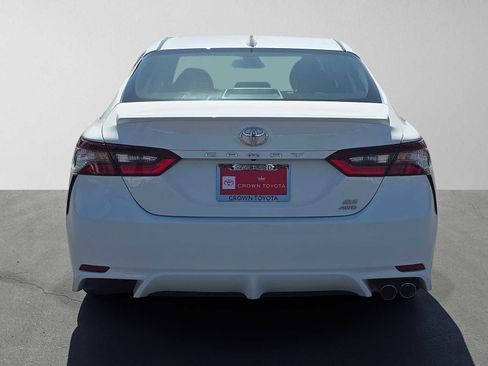 Used 2024 Toyota Camry SE AWD/4WD image 4