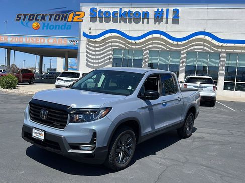 Used 2023 Honda Ridgeline Sport image 1
