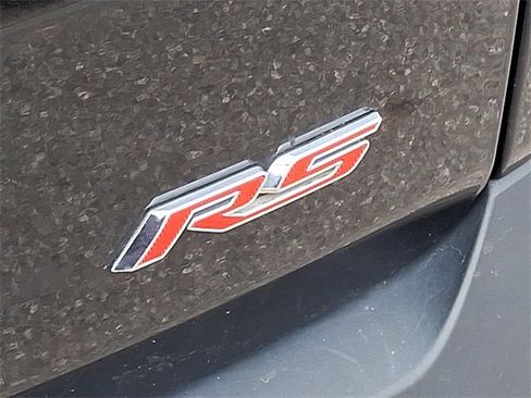 Used 2021 Chevrolet Traverse RS image 28