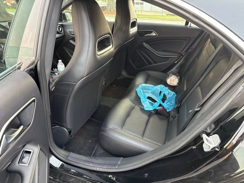 Used 2015 Mercedes-Benz CLA 250 image 16