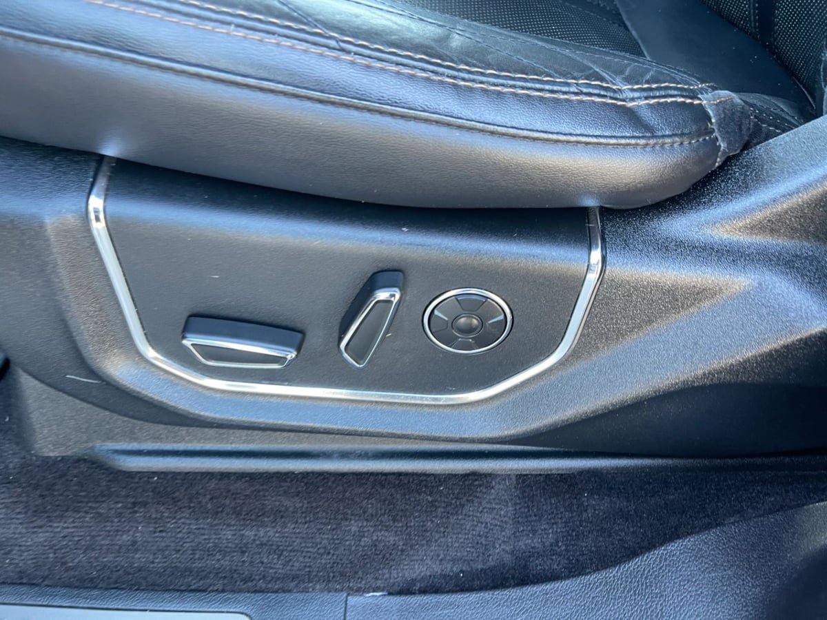 Used 2019 Ford Expedition Platinum RWD image 19