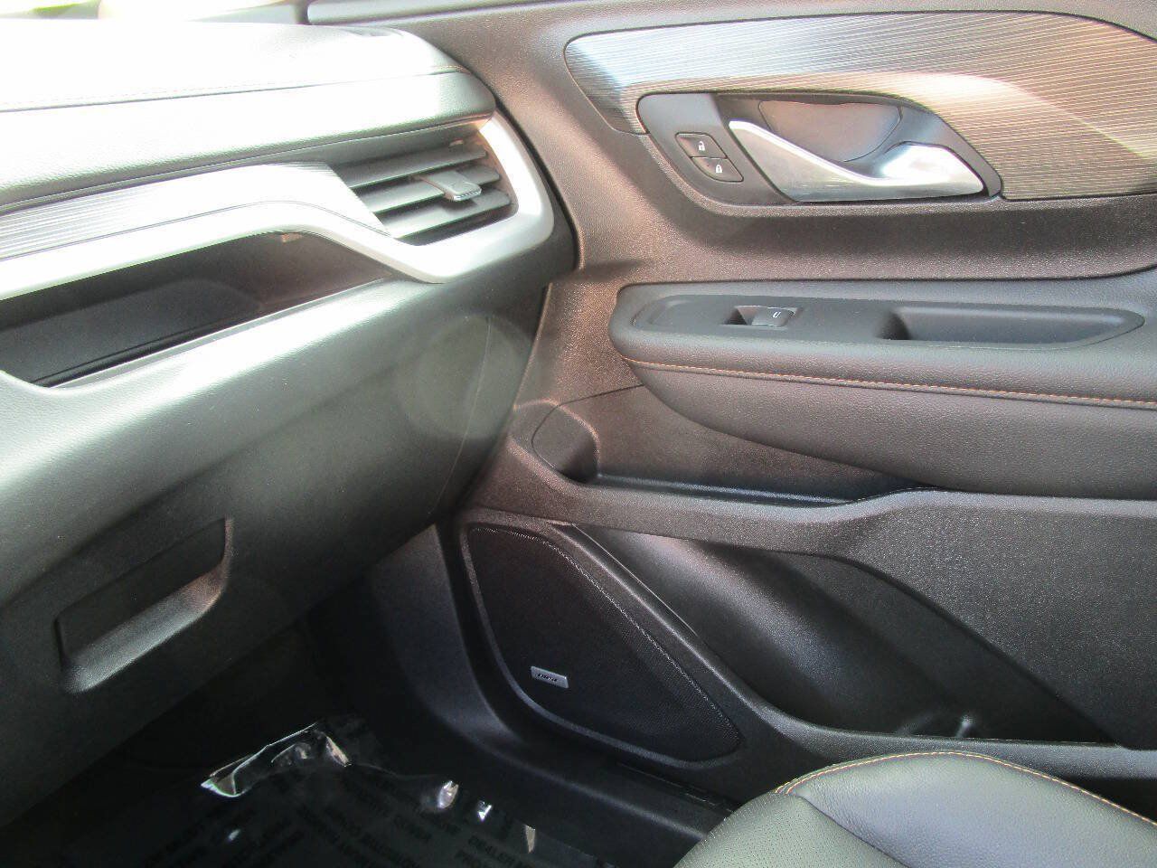 Used 2019 GMC Terrain SLT w/ Preferred Package FWD image 15