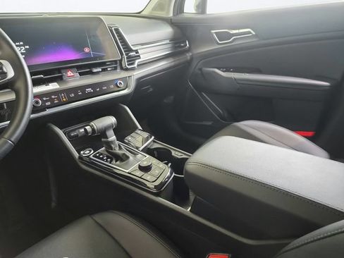 Certified 2023 Kia Sportage EX FWD image 10