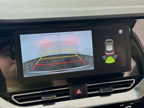 Used 2021 Kia Niro EX Premium FWD image 3