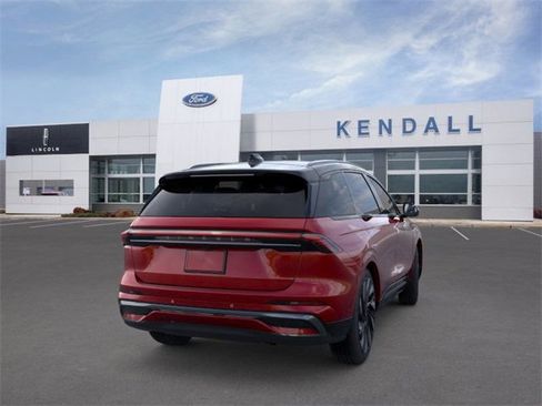 New 2026 Lincoln Nautilus Reserve w/ Jet Appearance Package image 8