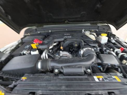 Used 2021 Jeep Gladiator Rubicon AWD/4WD image 31