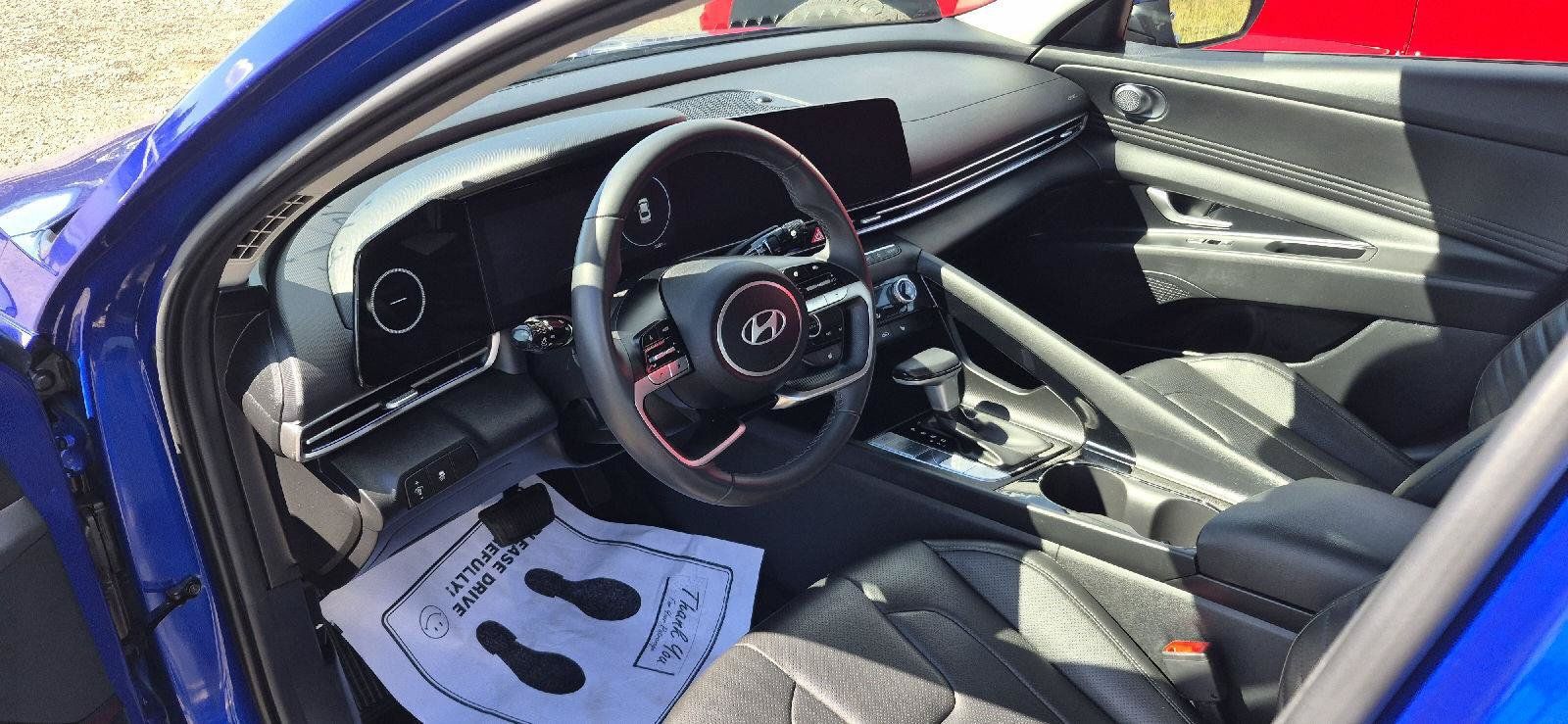Used 2024 Hyundai Elantra Limited FWD image 8